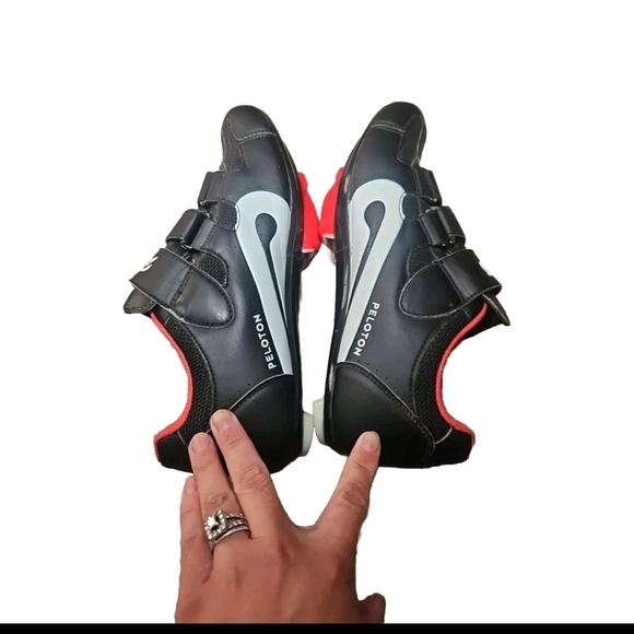 Peloton Unisex Red & Black Cycling Shoes 40 (Women’s 9 / Men’s 7)  Spin & Cycle - Picture 10 of 16